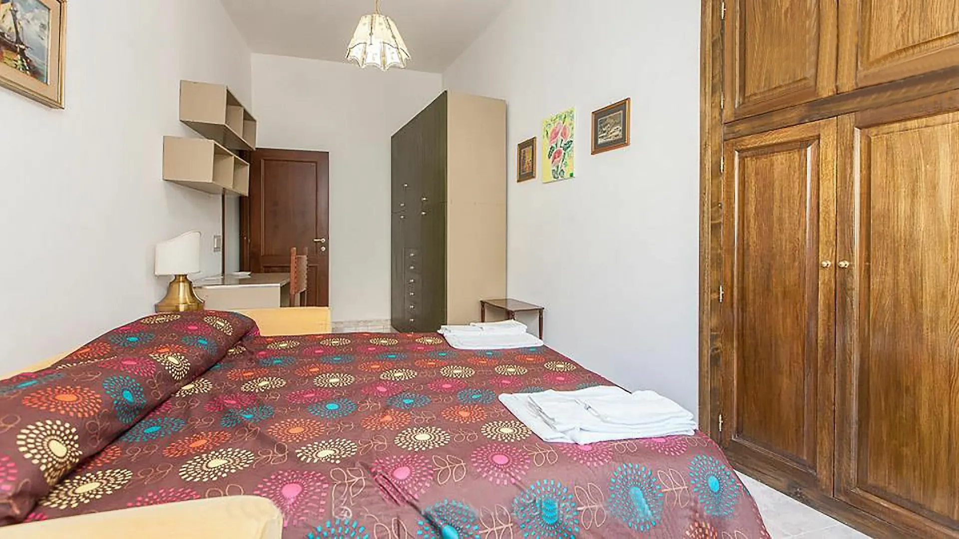 Caterina One O One - Embassy Apartment Rom