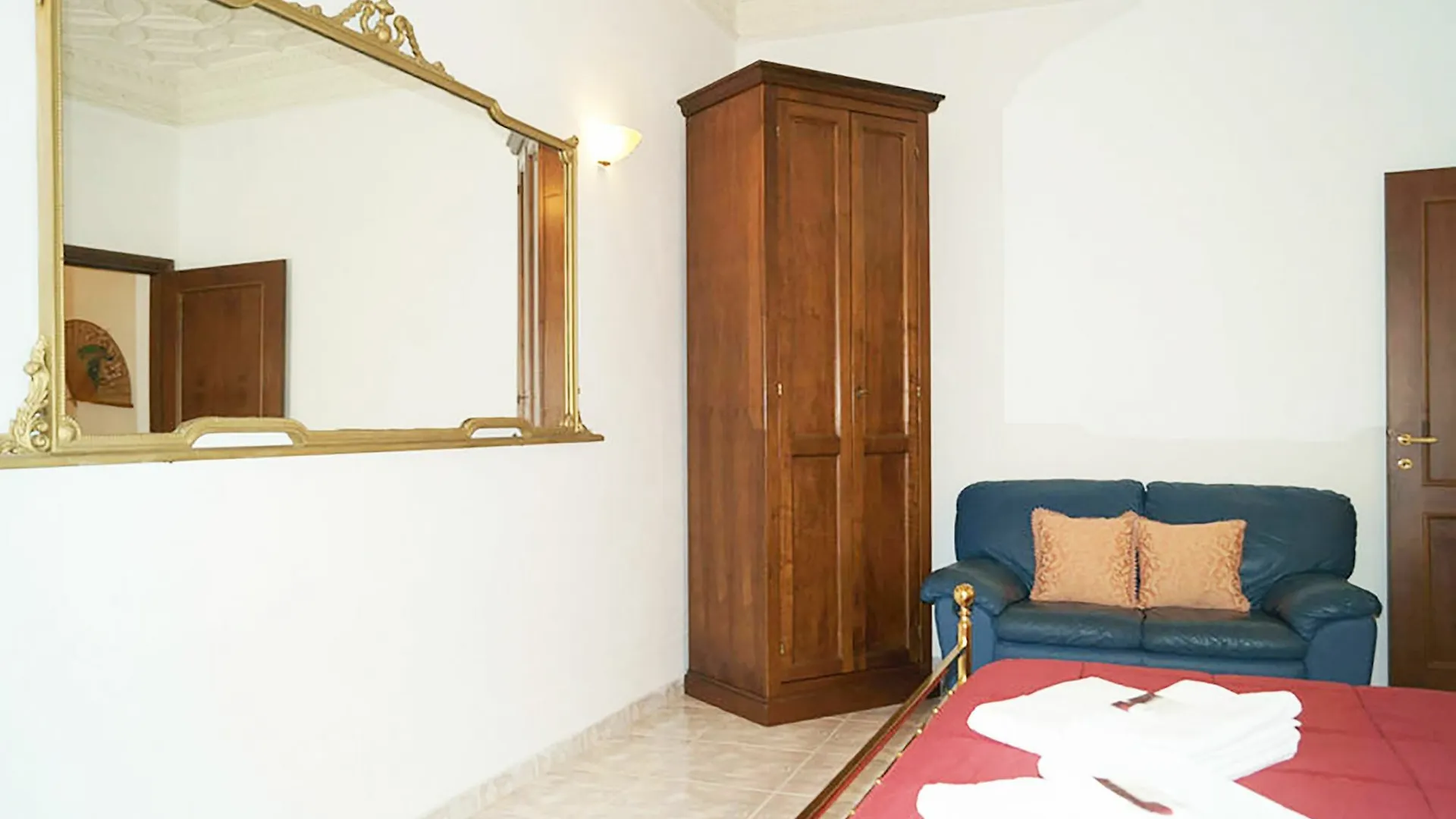 Caterina One O One - Embassy Apartment Rom Italien