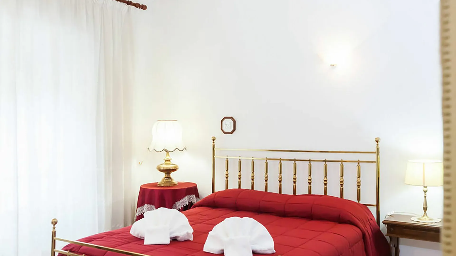 Caterina One O One - Embassy Apartment Rome 0*,